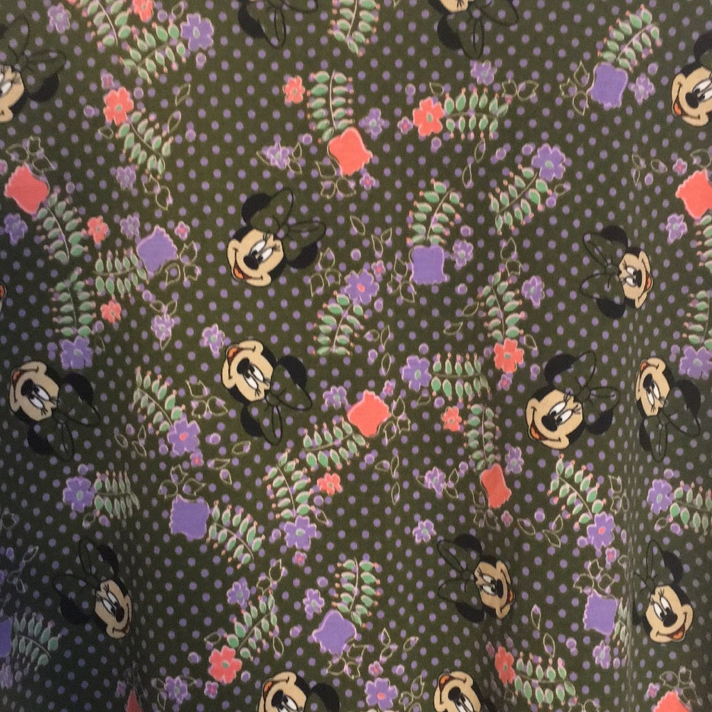 LulaRoe Irma Disney Minnie Mouse Print - Picture 2 of 3